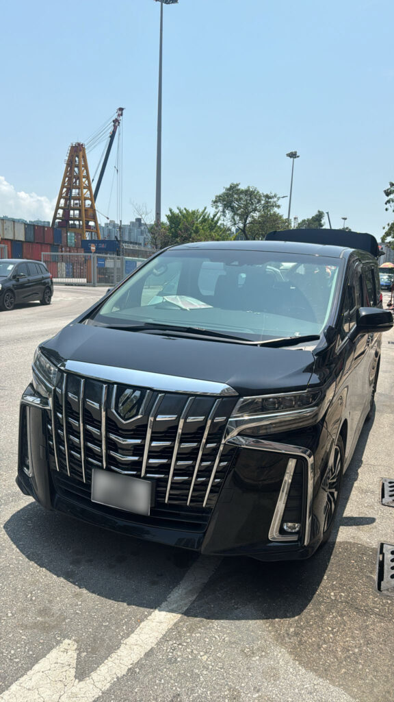 香港 7 人車