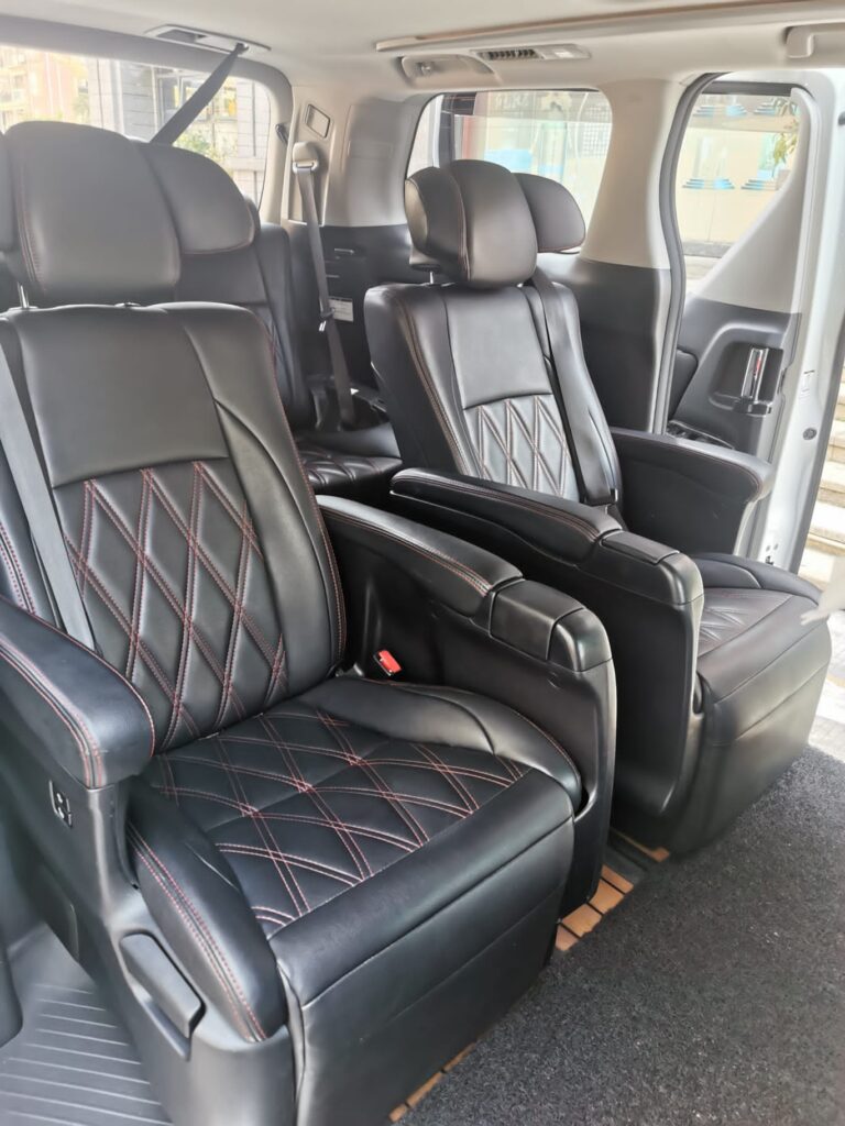 香港 7 人車
